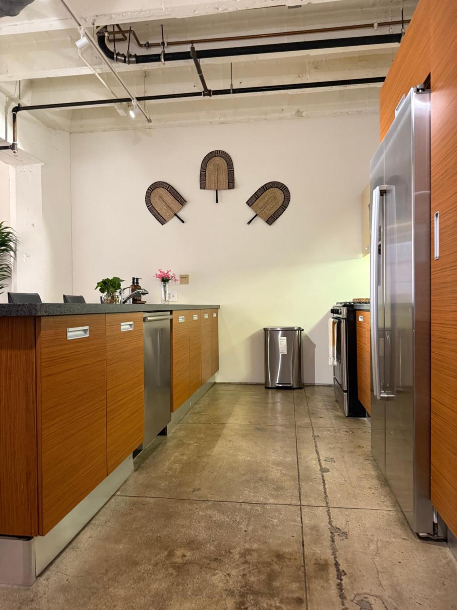 Bed & Breakfast Loft In Downtown Angeles