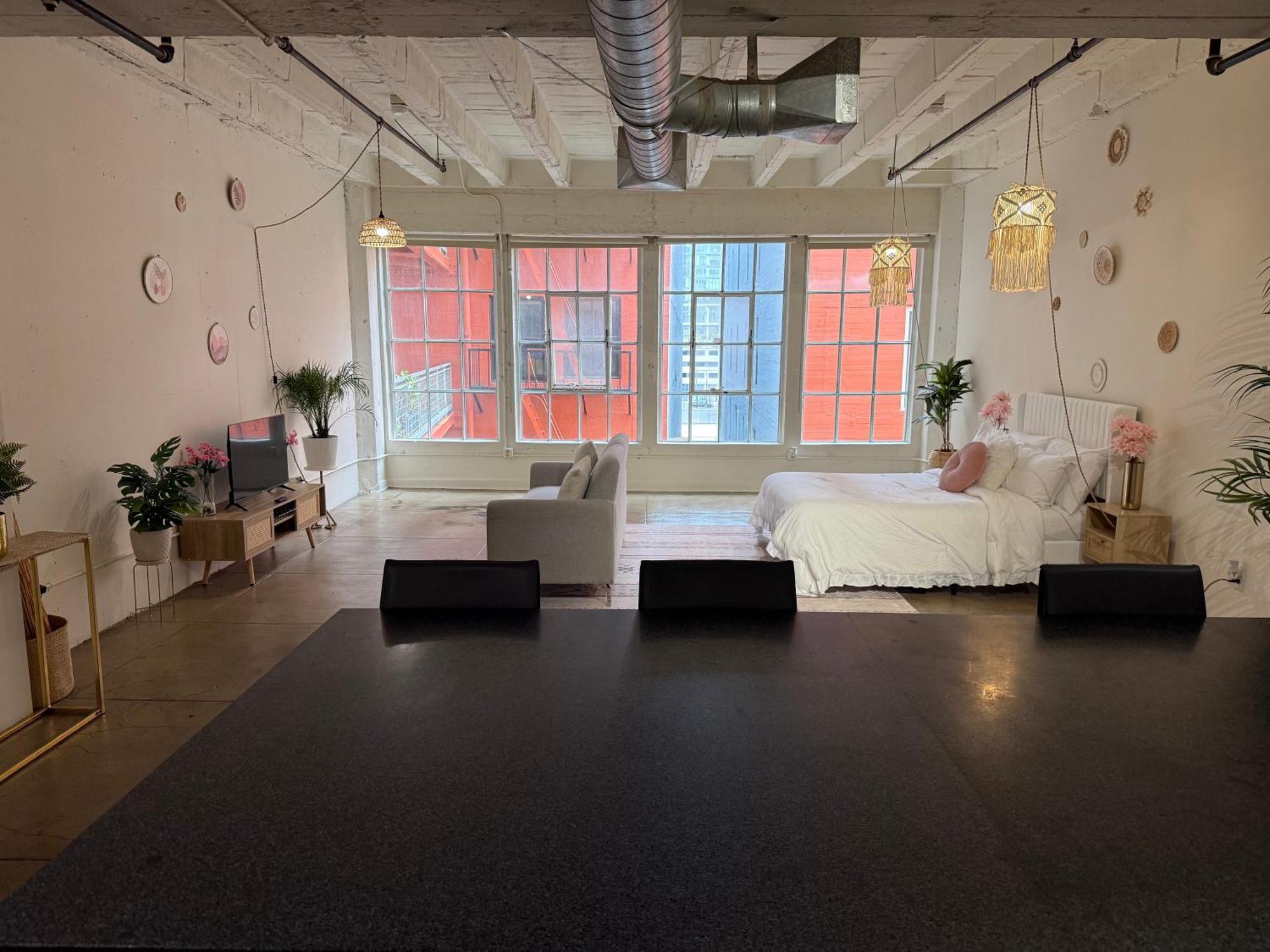 Bed & Breakfast Loft In Downtown Angeles Los Angeles