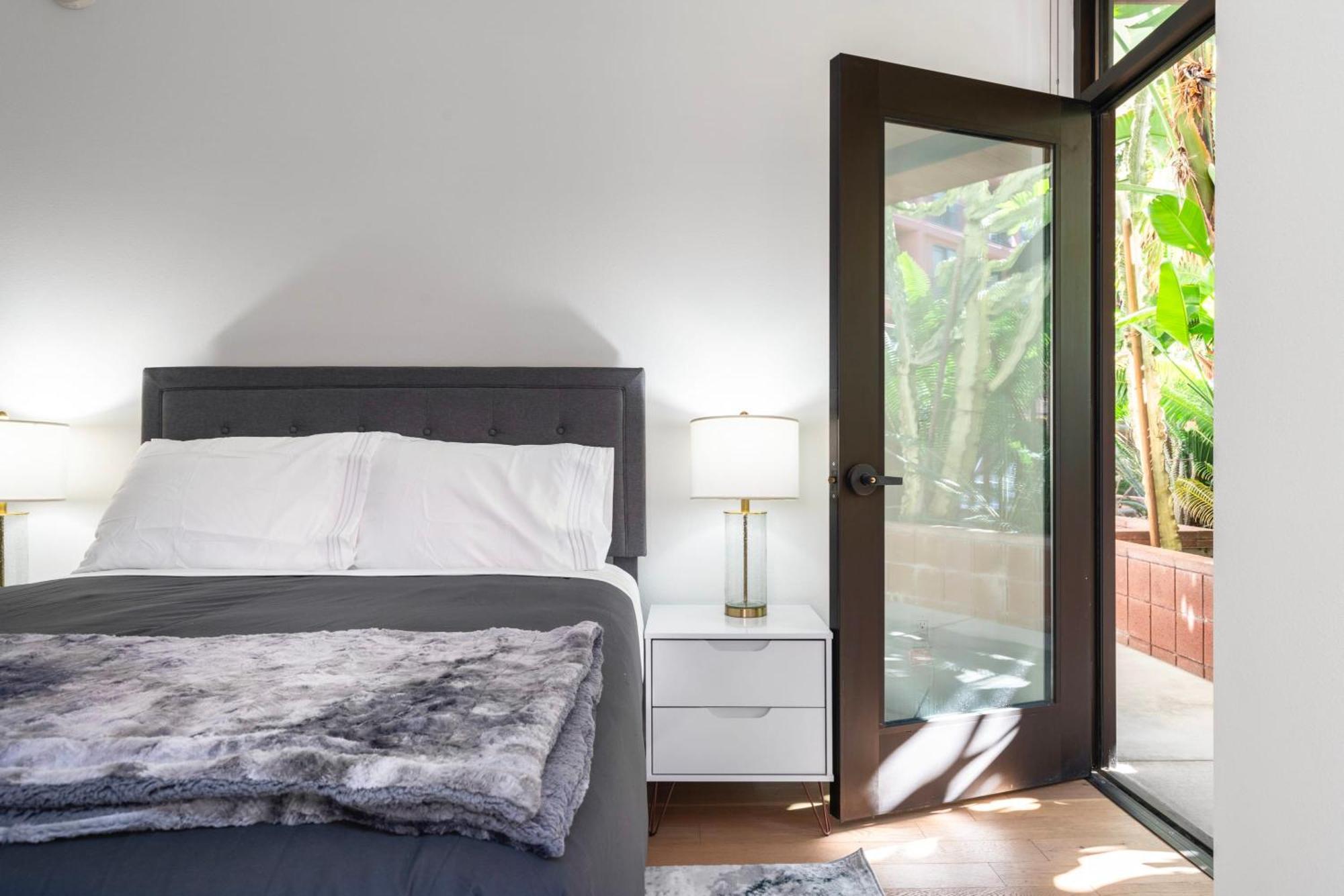 Hollywood 2 Bed Luxury La Na *